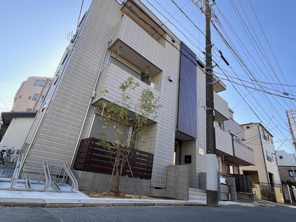 建物外観　4路線利用可能な好立地