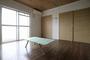居室・リビング　明るいリフォーム済みの1部屋です