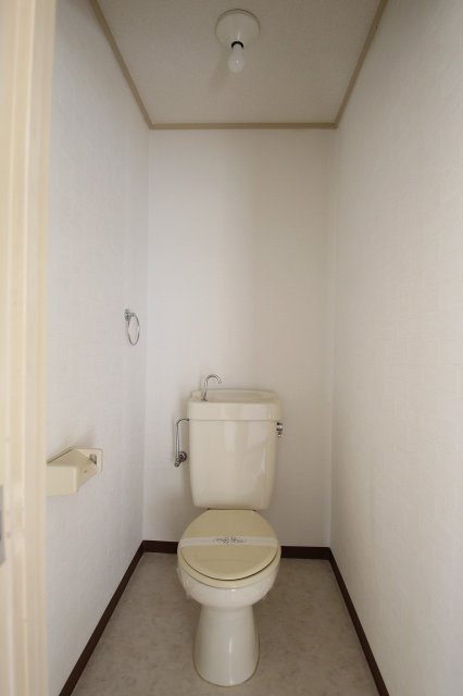 【西観音ビルのトイレ】