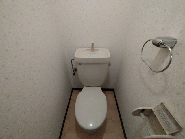 【EAST RESIDENCE NAGATAのトイレ】