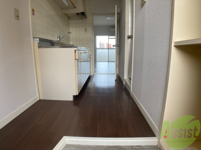 玄関　玄関から撮影しました。動線がしっかりあっていいですね。
