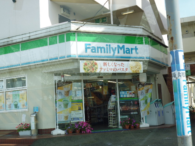コンビニ　ファミリーマート 武蔵村山大南店（コンビニ）まで382m