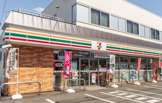 コンビニ　セブンイレブン千歳信濃2丁目店（コンビニ）まで386m
