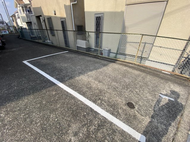 【富田林市加太のマンションの駐車場】