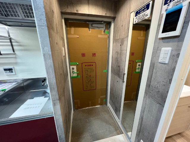 玄関　※写真は１０５号室