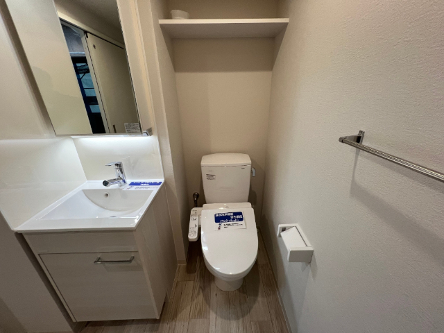 トイレ　※写真は１０５号室