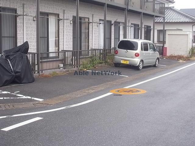 駐車場　駐車場