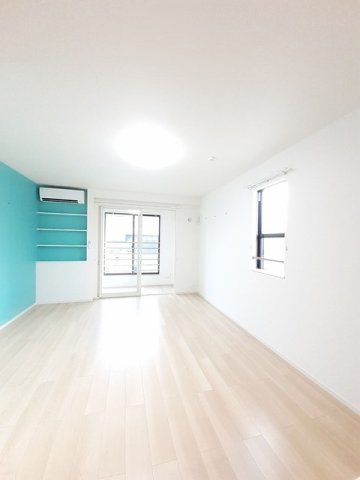 居室・リビング　おしゃれなリビングです