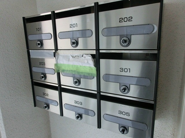 その他共有部分　ダイヤル式のメールボックスです☆