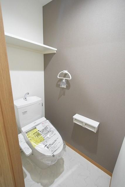 その他　ウォシュレットつき