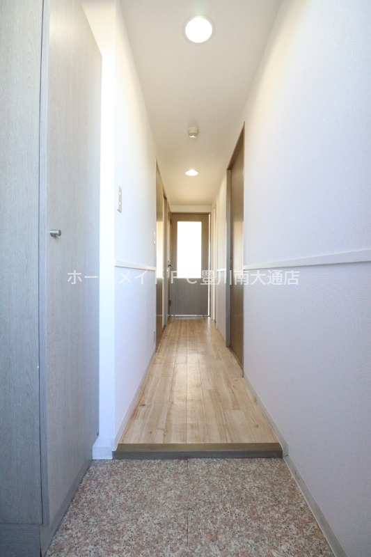 玄関　同型別部屋