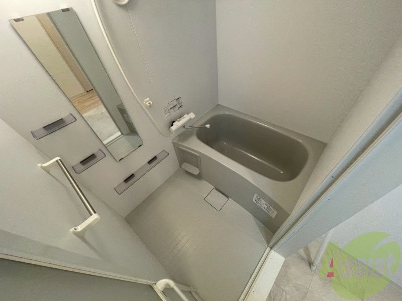 バス・シャワールーム　お風呂になります。一日の疲れを癒してくださいね。