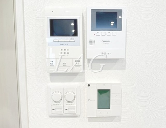 セキュリティ　モニターつきインターホンです。