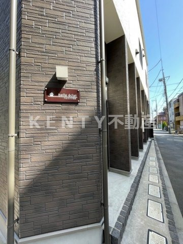 エントランス　ゆとりのあるエントランスです
