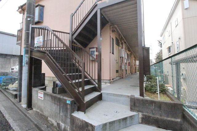 エントランス　★お問い合わせはタウンハウジング聖蹟桜ヶ丘店まで★