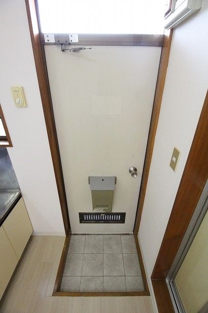 玄関　★お問い合わせはタウンハウジング聖蹟桜ヶ丘店まで★