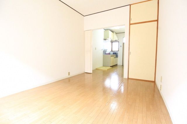 居室・リビング　★お問い合わせはタウンハウジング聖蹟桜ヶ丘店まで★