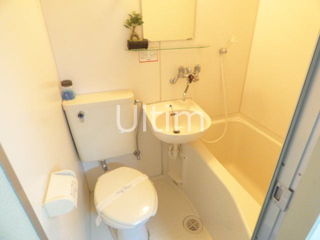 バス・シャワールーム　別部屋のお写真です。ご参考までに！