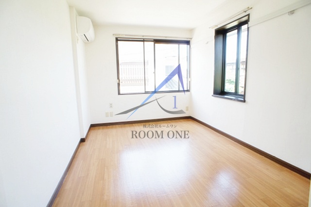 居室・リビング　洋室のお部屋です。