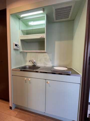 キッチン　別部屋の写真になります