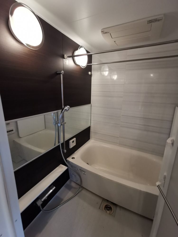 バス・シャワールーム　お風呂です