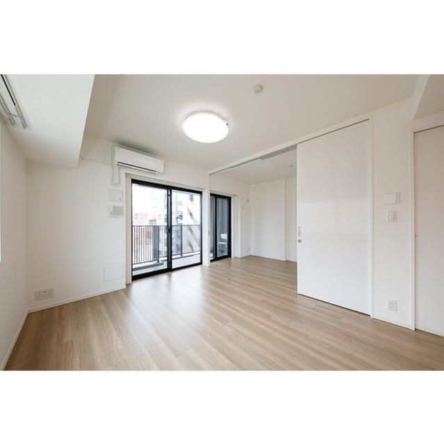 居室・リビング　ゆったりとした居間です