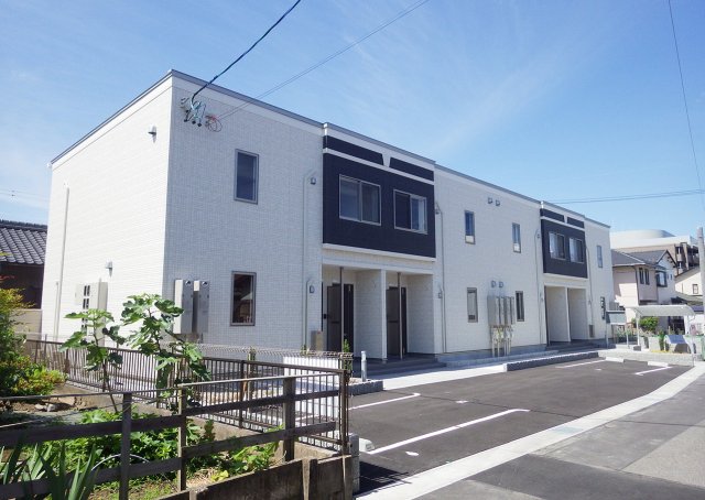 建物外観　外観写真（昼）