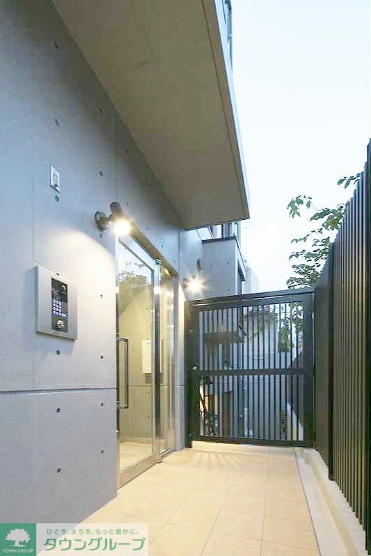 エントランス　お問合せは(株)タウンハウジングレジデンス事業部までお問合…