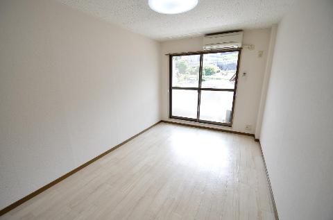 居室・リビング　室内（イメージ）