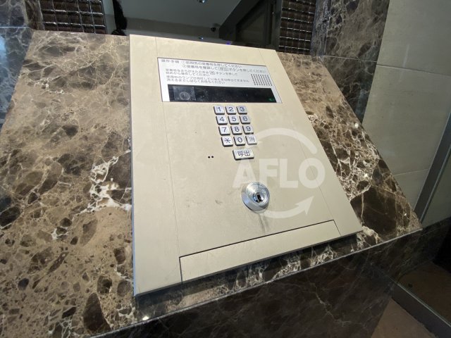 セキュリティ　プレサンス梅田東アルファ　オートロック