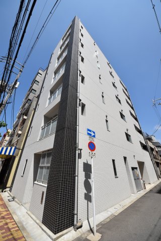 建物外観　外観は落ち着いています