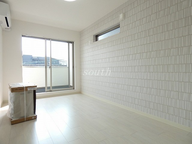 居室・リビング　洗練された清潔感漂う清楚な仕上がり