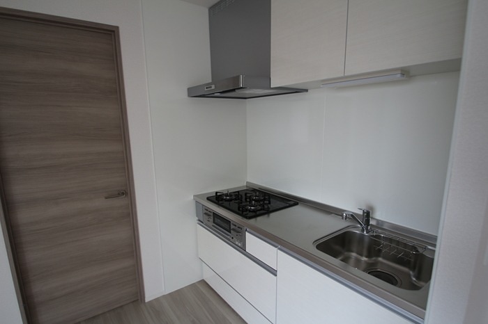 キッチン　3口コンロ・グリル付きです★