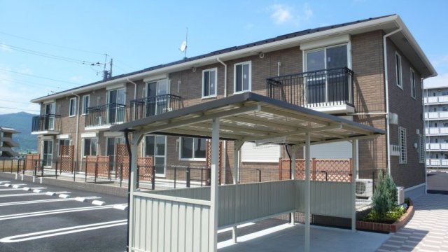 建物外観　南向きで日当たり良好