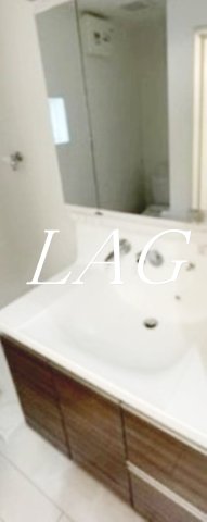 洗面設備　独立洗面台（同仕様）です。