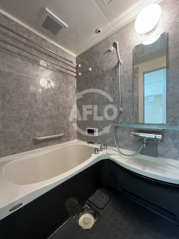 バス・シャワールーム　ラムール南森町アーバネックス　浴室