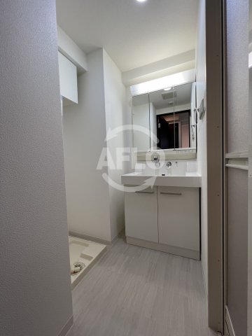 洗面設備　ラムール南森町アーバネックス　洗面脱衣所