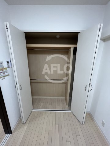 収納　ラムール南森町アーバネックス　クローゼット