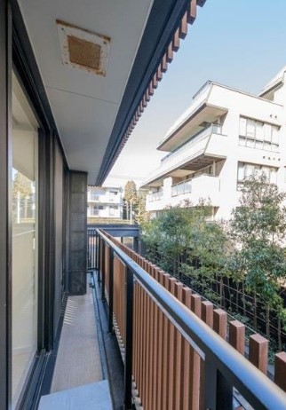 バルコニー　バルコニ