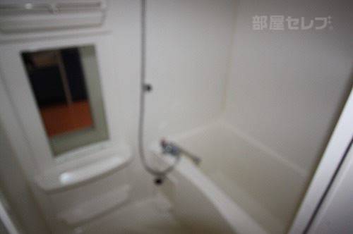 バス・シャワールーム　バスルーム