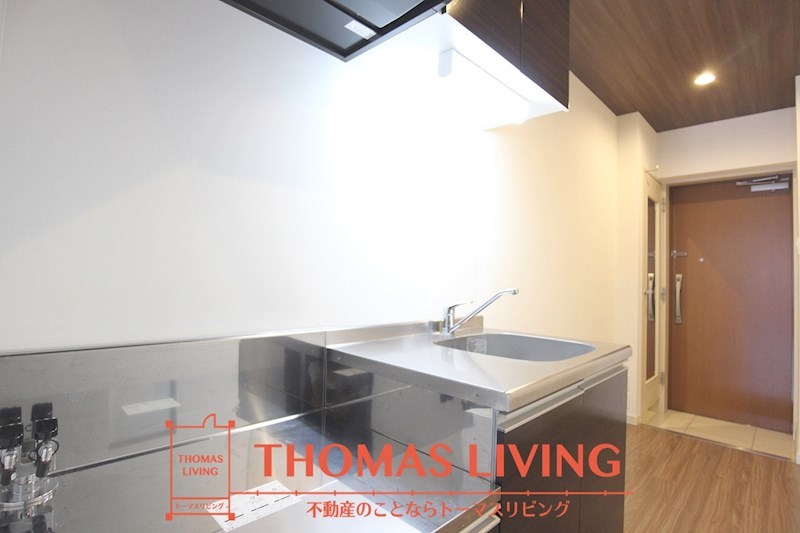 キッチン　開放的なキッチンスペースです。