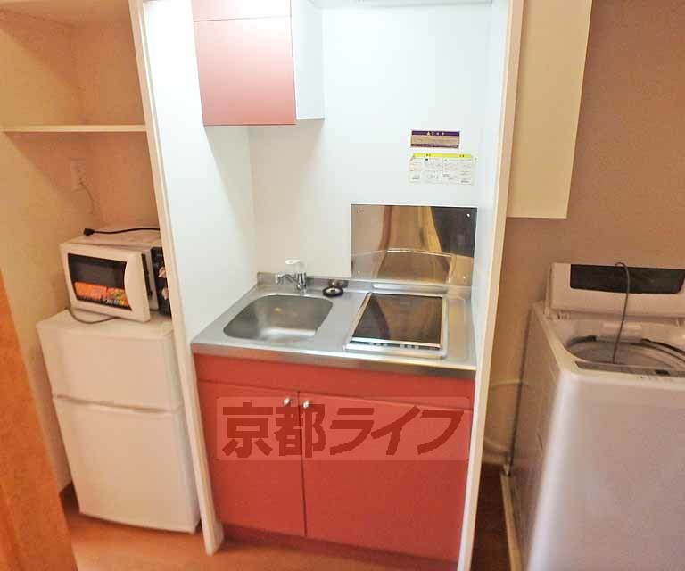 キッチン　一人暮らしにちょうどいいサイズ