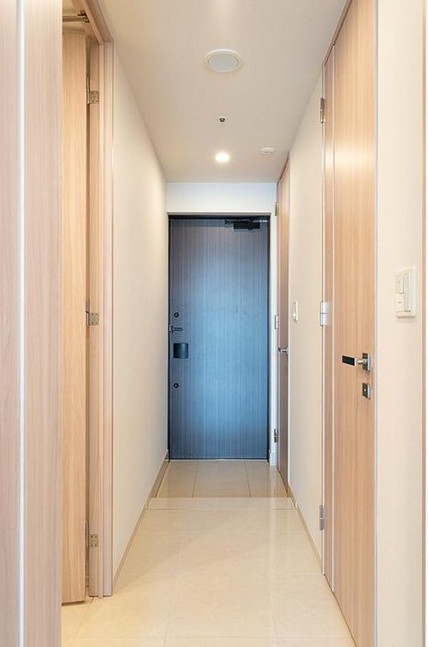 玄関　収納もある玄関です