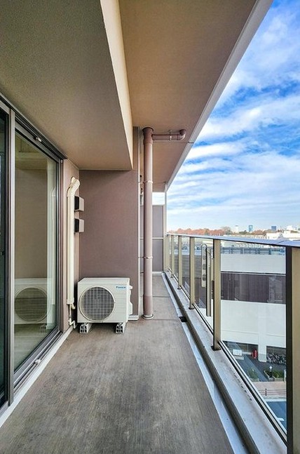 バルコニー　陽当たり良好なバルコニーです