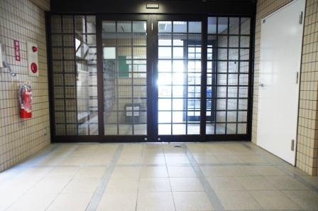 エントランス　建物の内部です