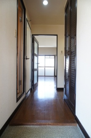 玄関　シンプルで使いやすい玄関です