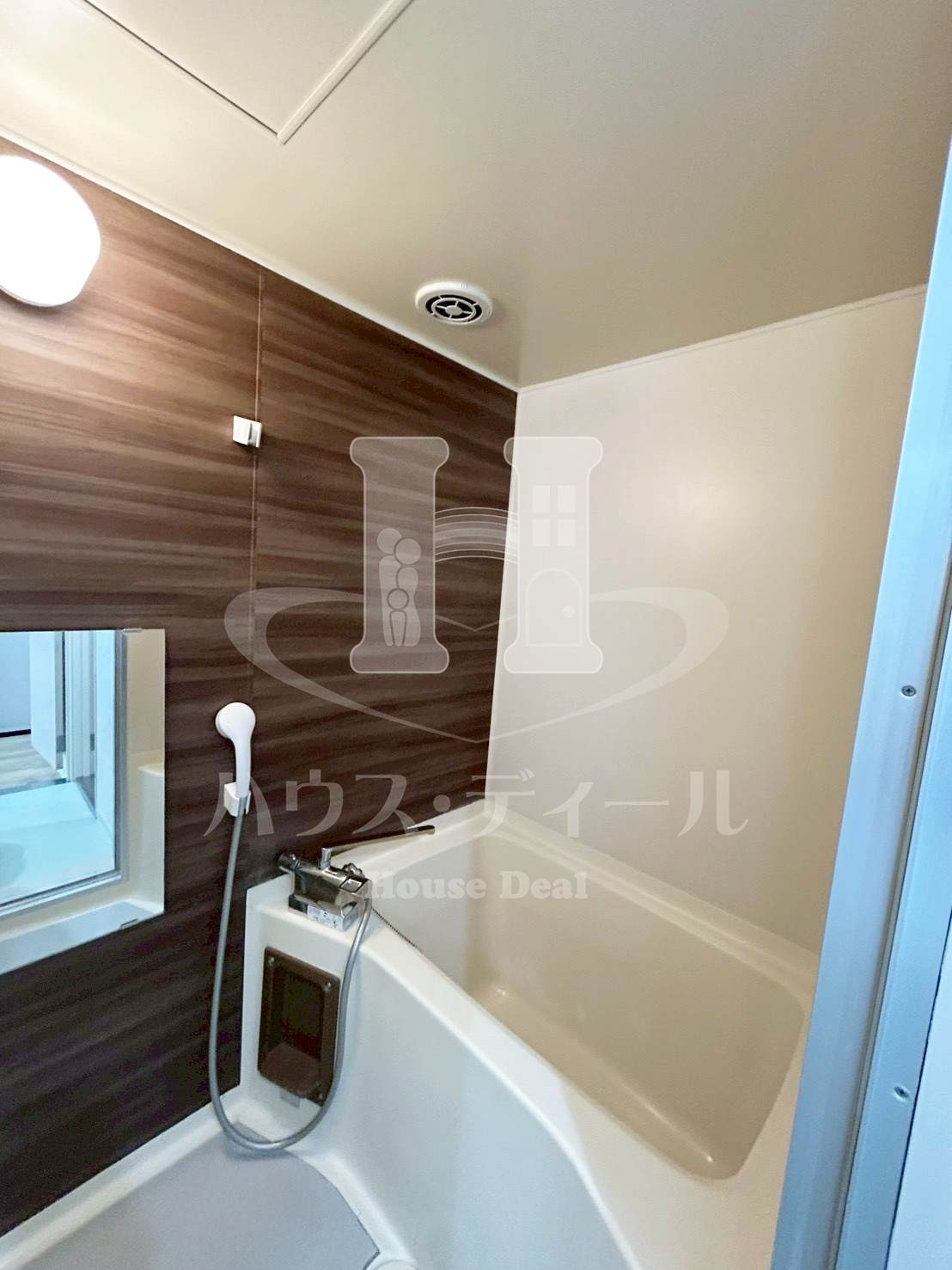 バス・シャワールーム　日々の暮らしに欠かせないお風呂です