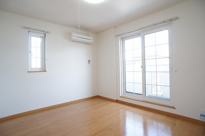 居室・リビング　図面と現状に相違がある場合には現状を優先