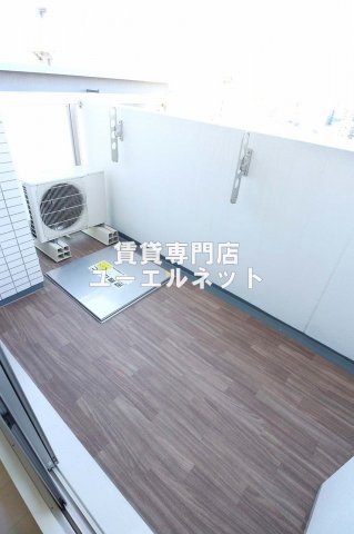 バルコニー　バルコニー付きで採光＆風通し良好！