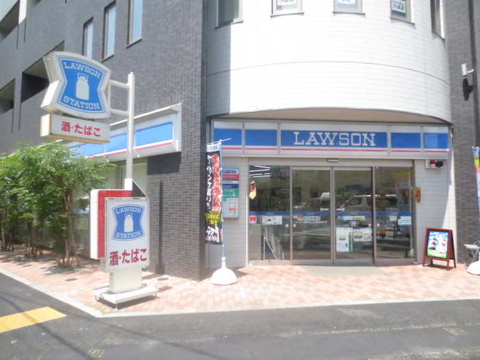 コンビニ　ローソン（コンビニ）まで140m